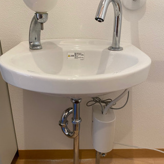 【ネット決済】洗面器　自動水栓付き　中古