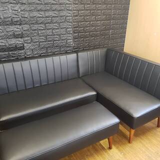 【8572】ソファーダイニングセット・２P、右肘アーム・ベンチの３点セット