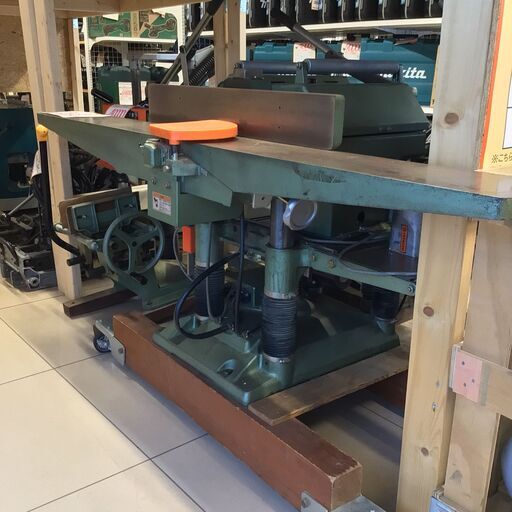 【中古】【動作OK】HITACHI ヒタチ　自動昇降付自動カンナ　P100FH　66000円（税込）
