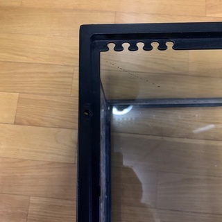 爬虫類ケース　寝屋川まで取りに来ていただける方