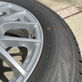 スタッドレス美品　195/ 65R15 BLLIZAK VRX2