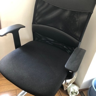 デスクワークに。椅子、黒。【再募集】【値下げしました】