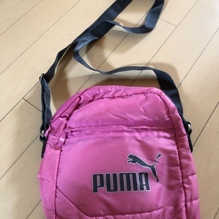 お値下げ‼️PUMA ショルダーバック