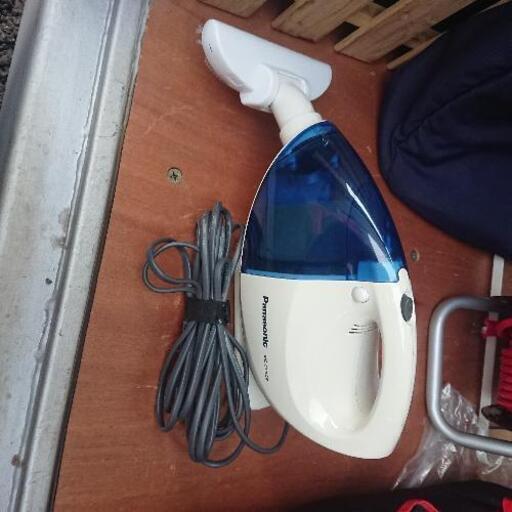 ハンディー掃除機