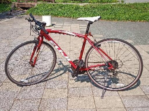 自転車 赤 クロスバイク FUJI SPARROW サイズM