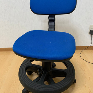 chair 昇降します