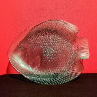 魚のモチーフ★ガラス製の大皿