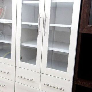 札幌市/清田区　食器棚 ホワイト① キッチン収納 キャビネット 収納家具 横60cm ガラス戸