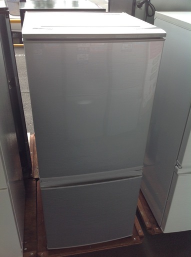 【最短即日配送可能！】137L 冷凍冷蔵庫 SHARP 【9651266】