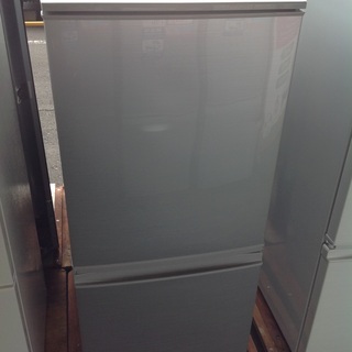 【最短即日配送可能！】137L 冷凍冷蔵庫 SHARP 【965...