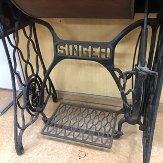 😚SINGER 😚おしゃれなミシンとミシン台セット 網目 鉄脚