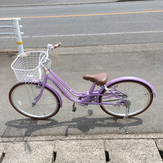 自転車✨女の子向け✨22インチ　紫✨鍵ありタイプ✨カゴ補修あり✨中古品