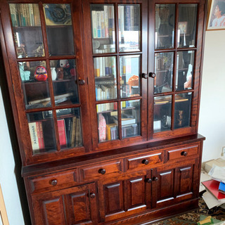 北海道家具？食器棚　