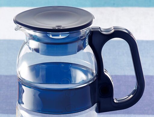 Iwaki イワキ 耐熱ガラス ピッチャー 冷水筒 ブルー 1 3l ハンディーサーバー 茶こしなし 麦茶 お茶 ポット Kt2933 B てつまる 福山の食器 その他 の中古あげます 譲ります ジモティーで不用品の処分