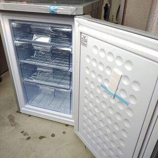 キッチン家電 受付終了【使用期間2週間 ほぼ新品】冷凍庫