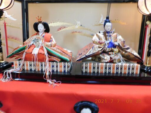 3段飾り雛人形を差し上げます