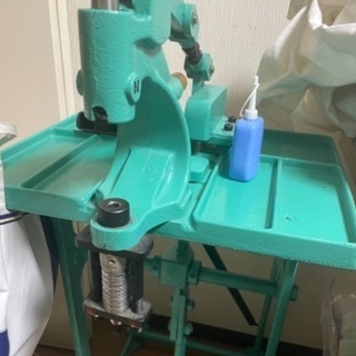 プレス機 足踏みタイプ フットプレス機 アメリカンホック ホック ハトメ ボタン打ち機 スコービル・ジャパン YKK