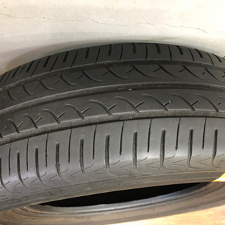 185/70R14 タイヤ　無料