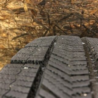 BS BLIZZAK VRX 205/70R15 15インチ スタッドレス 4本 2016年製 バリ溝 グランビア グランドハイエース キャミ等　(TH450) クレジットカード QR決済可能-Wa1227 洗濯機 A-stage WM01-50WT 2023