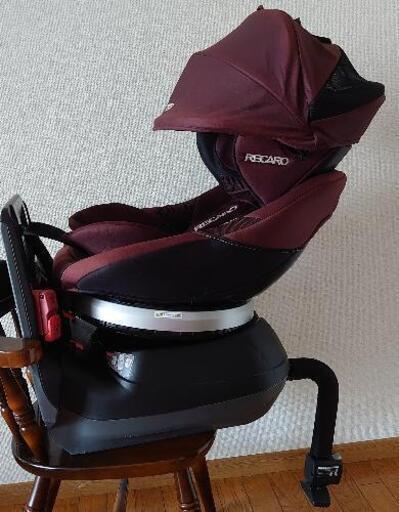 RECAROの回転式チャイルドシート　レカロ　スタートＸ