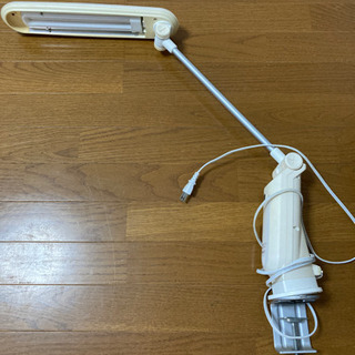 中古蛍光灯スタンドが無料 格安で買える ジモティー