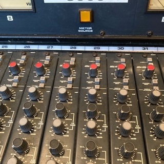 【名器】Soundcraft S8000 アナログミキサー 16チャンネル 名器】Soundcraft S8000 アナログミキサー 16チャンネル （Rock