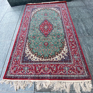 ペルシャ絨毯　中古品　イラン製