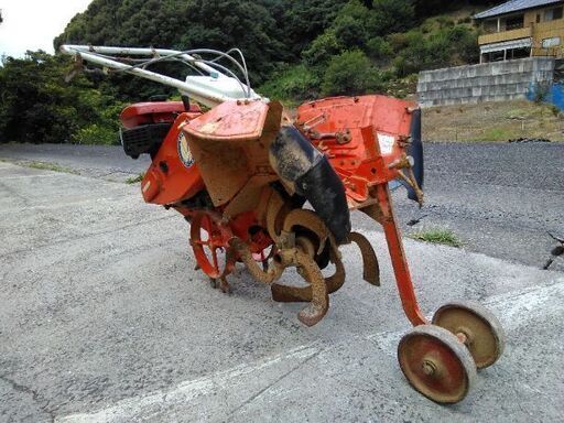 畝上げ機　ガソリンエンジン　5馬力！！　左右に土を飛ばす事ができます！！