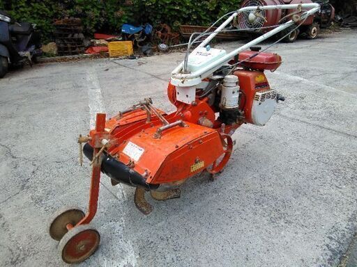 畝上げ機 ガソリンエンジン 5馬力！！ 左右に土を飛ばす事ができます 