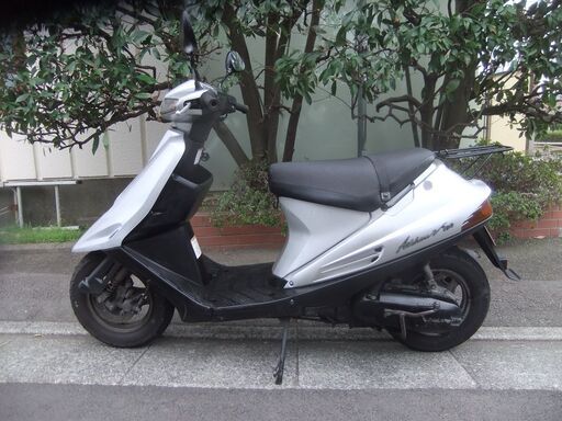 スズキ アドレスV100 人気の2サイクル 中古実動車 バッテリーフル充電