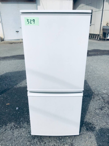 329番 シャープ✨ノンフロン冷凍冷蔵庫✨SJ-D14B-W‼️