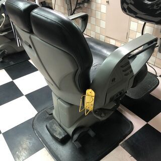 理容 BARBER 椅子 タカラベルモント CREA 【公式通販】