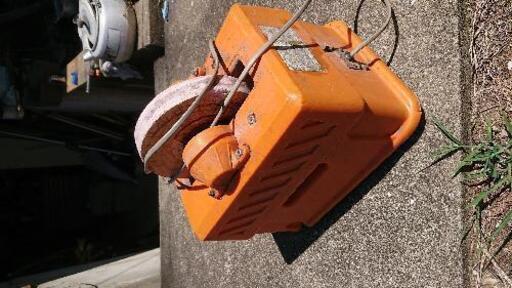 水砥石、プロ用‼️(縦型砥石)メーカーはコトブキ、鎌、包丁