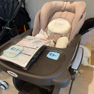 □店頭引取限定□アップリカ 電動ベビーラック ユラリズムオートDX