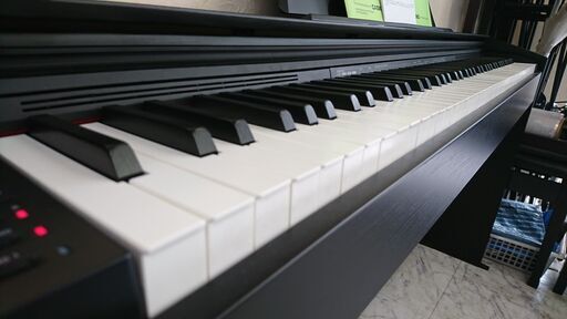 電子ピアノ（CASIO Privia PX-770BK）2020年製