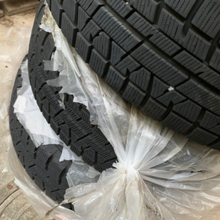 【今月中取引できる方大歓迎！】【冬タイヤ】ホイール付き　4本セット