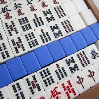 全自動 麻雀牌 麻雀卓用 青/緑 2セット マージャン牌 赤牌 季節