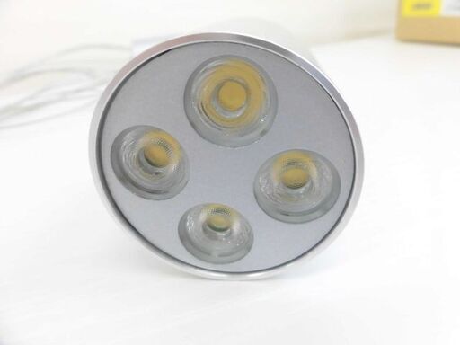 330　♪訳あり未使用品　山田照明 【生産完了品】LEDペンダントライト LED4.7W 電球色相当 定格光束164lm ダイクロハロゲン35W相当 シルバー PD-2555-L