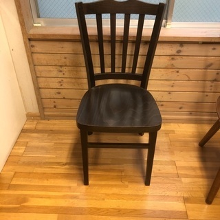 椅子　6脚あります　木製　