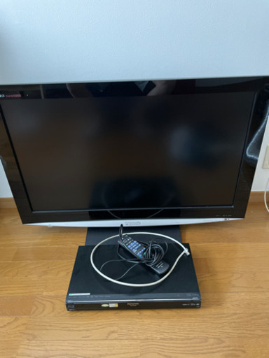 パナソニック42型テレビ　HDDレコーダーセット