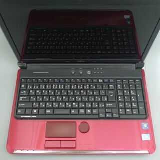 即使用可能 赤色 ノートパソコン 中古動作良品 15.6型 富士通 AH52/C