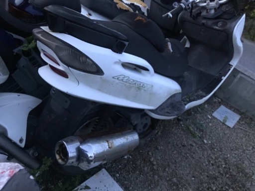 マグザム250cc エンジンセル一発始動。ローダウンでカッコいい。