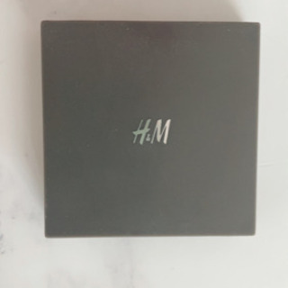 取引終了  H&M4色パレットベージュ系お譲りします