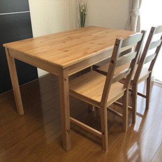 【ネット決済】木製 ダイニングテーブル 椅子二脚