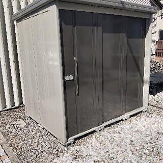 お決まり お引取日調整中】（大型）タクボ物置