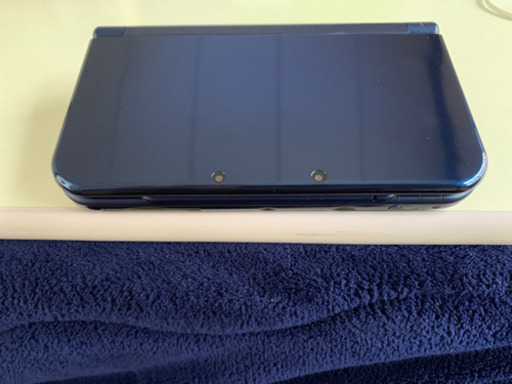 ニンテンドー 3DSLL ケース、充電器、ソフト4個付き
