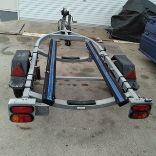 小売業者 決まりました。 ジェット、ボート 軽トレーラー 書類有り 