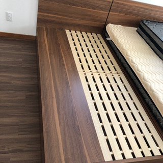 （お話中）新品同様ベット（マットレス付）