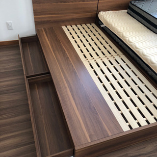 （お話中）新品同様ベット（マットレス付）