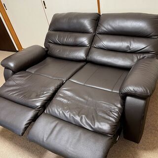 ニトリ 2人用電動本革リクライニングソファー